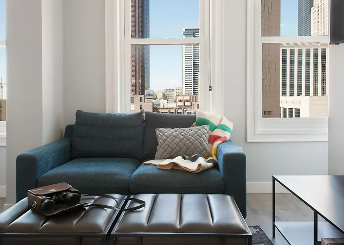 The Plymouth Classic Suites By Sonder Chicago