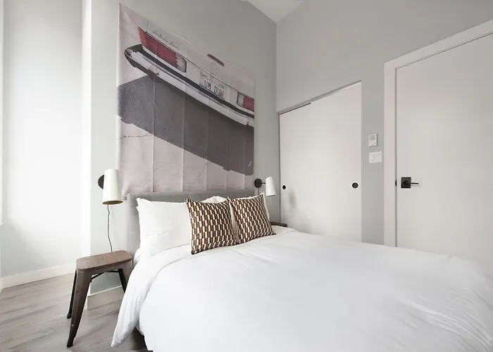 The Plymouth Classic Suites By Sonder