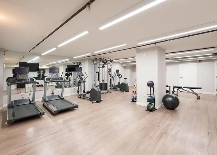 The Plymouth Classic Suites By Sonder * Chicago